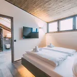 Livalpin - With Private Sauna & Whirlpool Garmisch-Partenkirchen