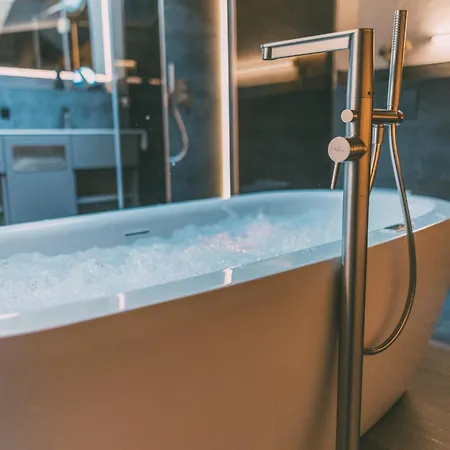 Livalpin - With Private Sauna & Whirlpool Appartement *