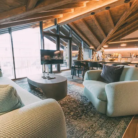 Livalpin - With Private Sauna & Whirlpool Apartment *